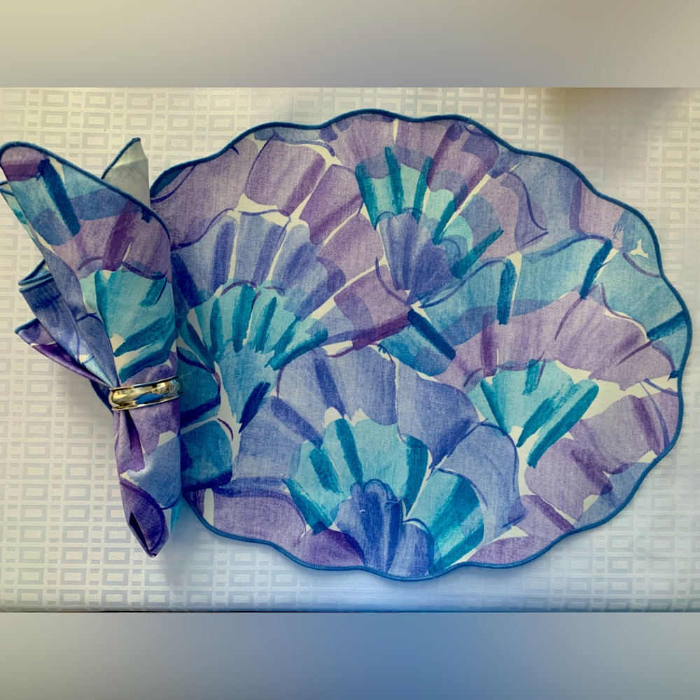 Set of Placemats and Napkins